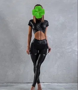 Аня — эротические фото